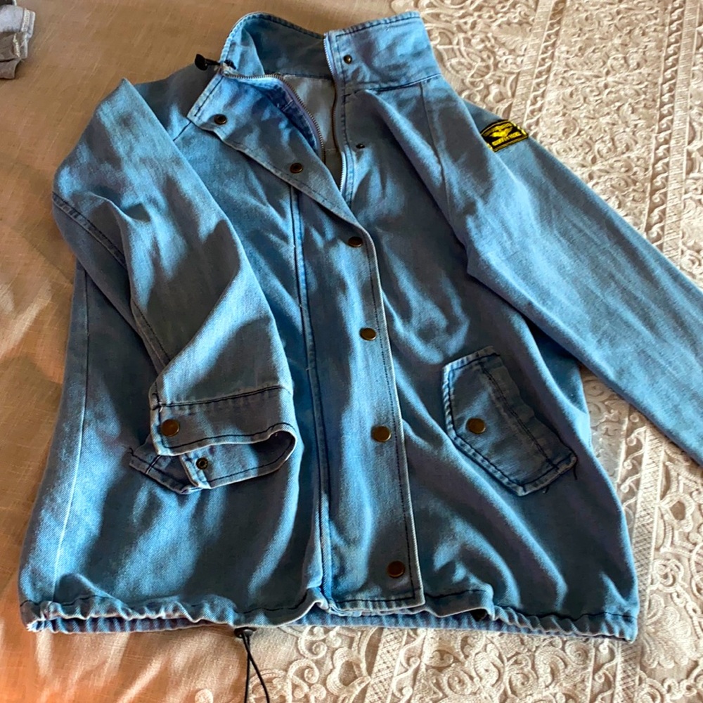 Light-weight Denim Jacket